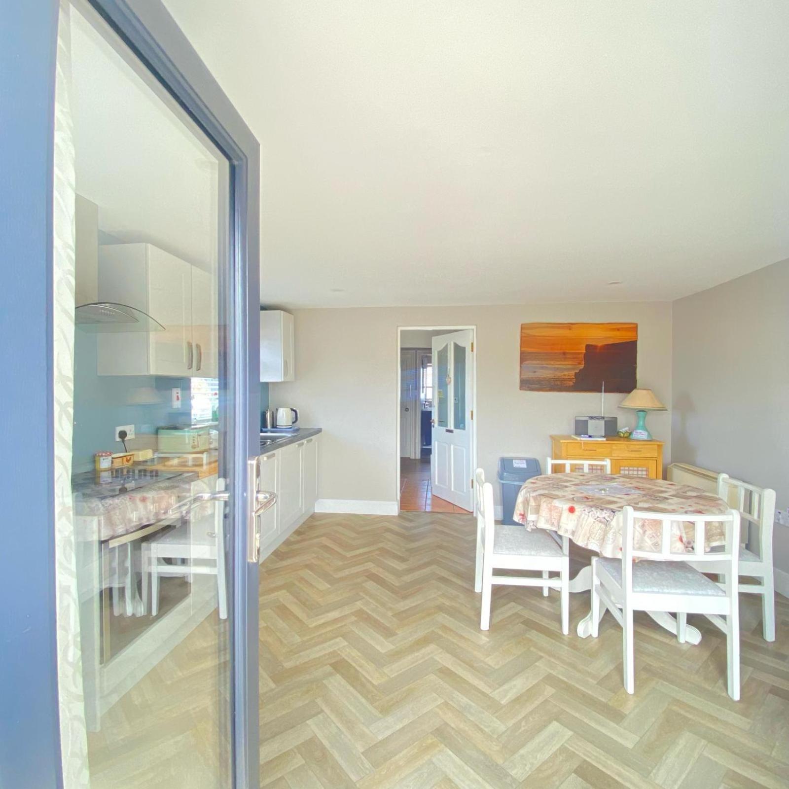 Luxury Holiday Rental With Sea Views On The Wild Atlantic Way Трали Экстерьер фото
